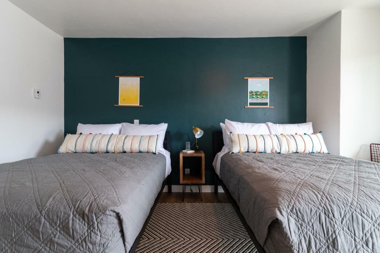 Spoke And Vine Motel Palisade Экстерьер фото