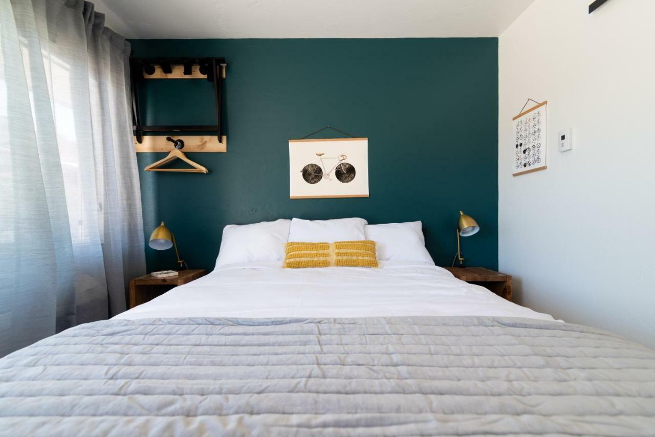 Spoke And Vine Motel Palisade Экстерьер фото