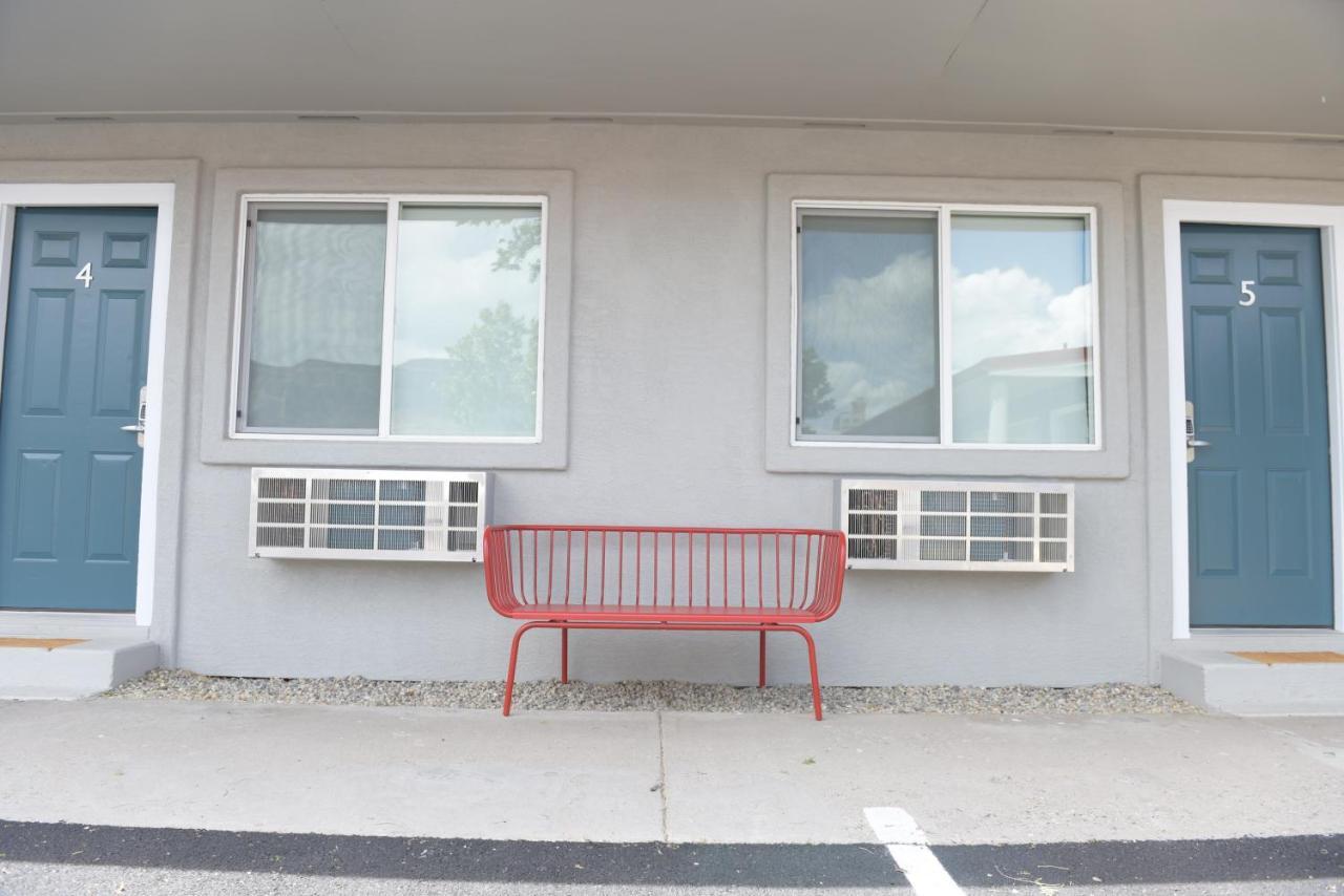 Spoke And Vine Motel Palisade Экстерьер фото